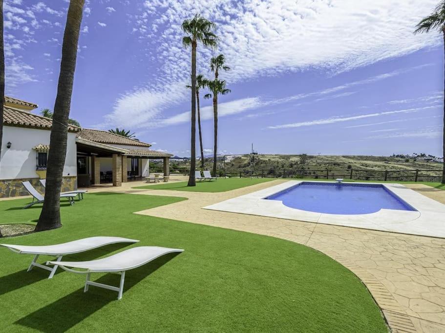 Alcam El Cortijo Villa Естепона Екстериор снимка